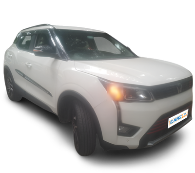 Mahindra XUV300-img